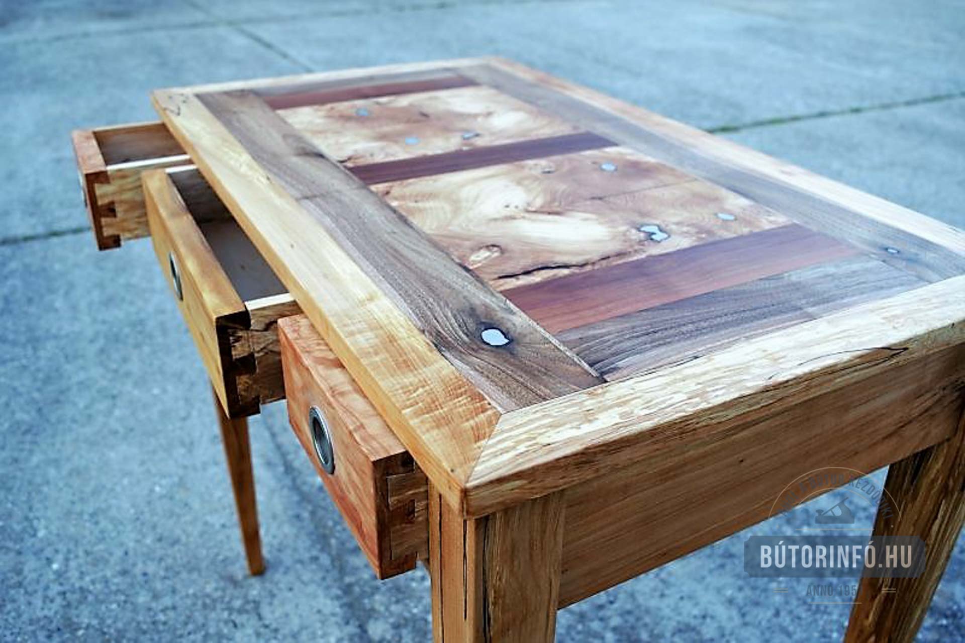 Tömörfa asztal bútor 2016 6